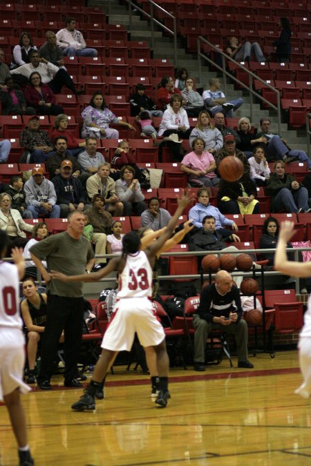 BHS BB vs Mineral Wells  13 Jan 08 037