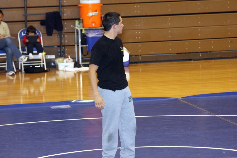 BHS Wrestling vs D Bell 13 Nov 08  005