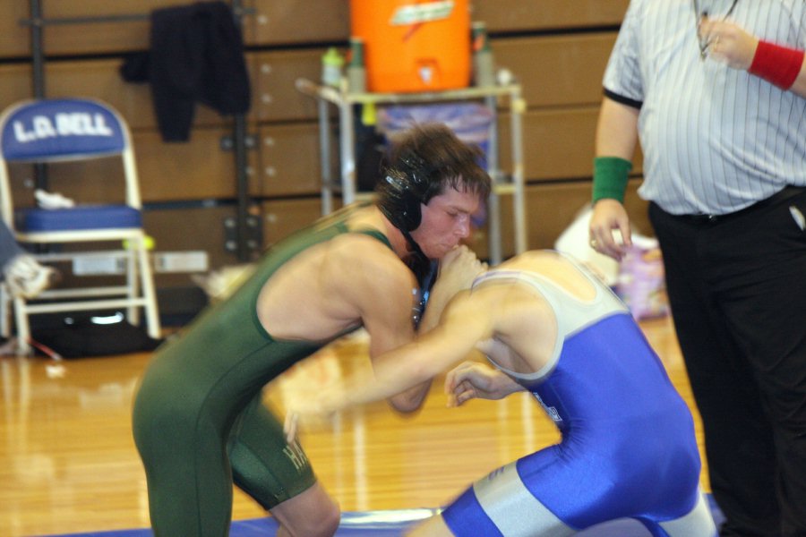 BHS Wrestling vs D Bell 13 Nov 08  010