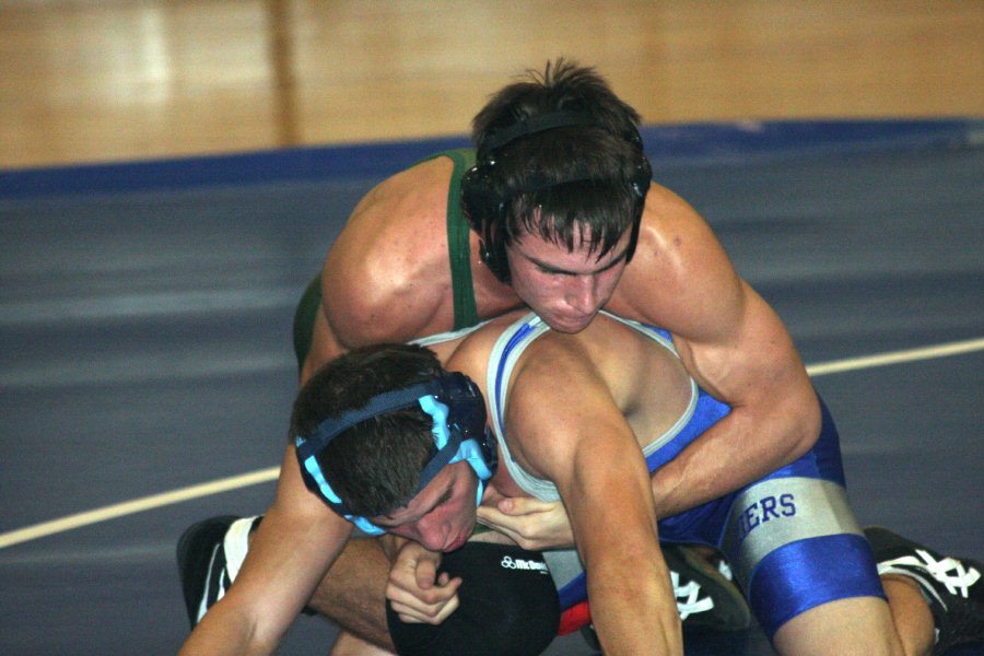 BHS Wrestling vs D Bell 13 Nov 08  015