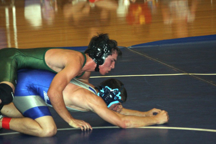 BHS Wrestling vs D Bell 13 Nov 08  016