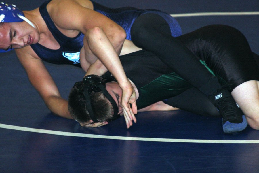 BHS Wrestling vs D Bell 13 Nov 08  025