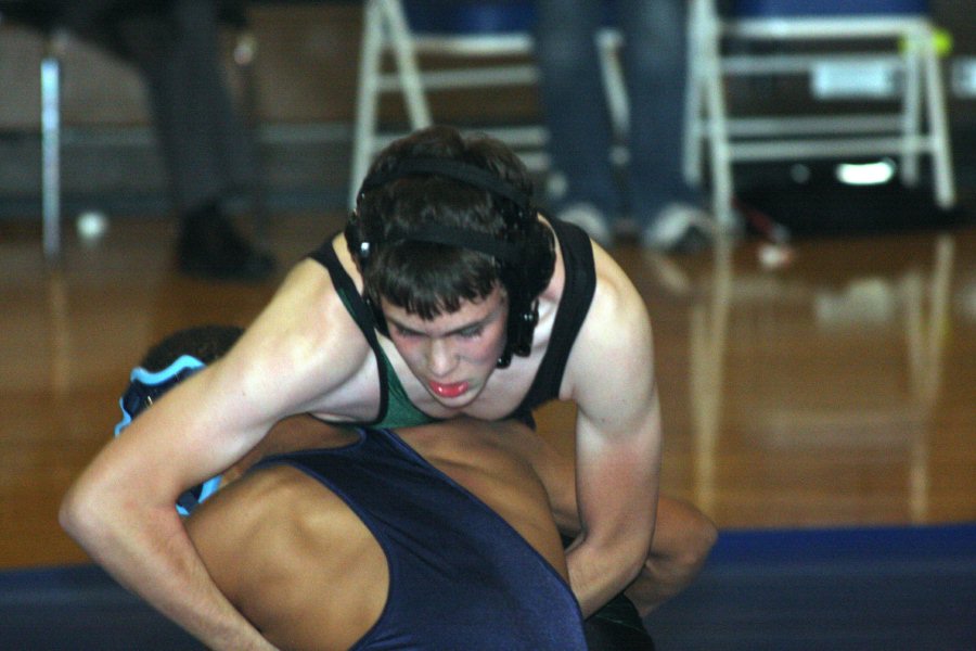 BHS Wrestling vs D Bell 13 Nov 08  028