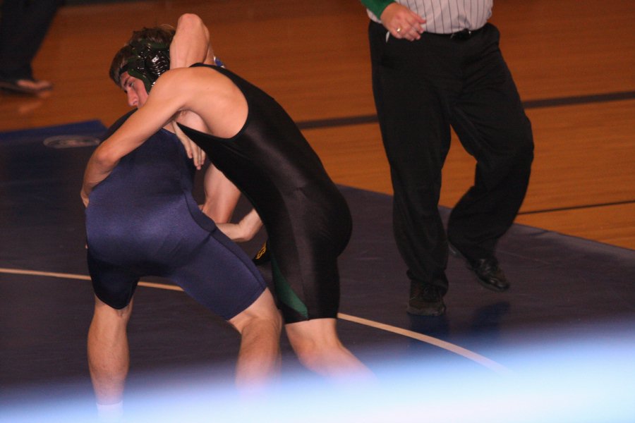 BHS Wrestling vs D Bell 13 Nov 08  030