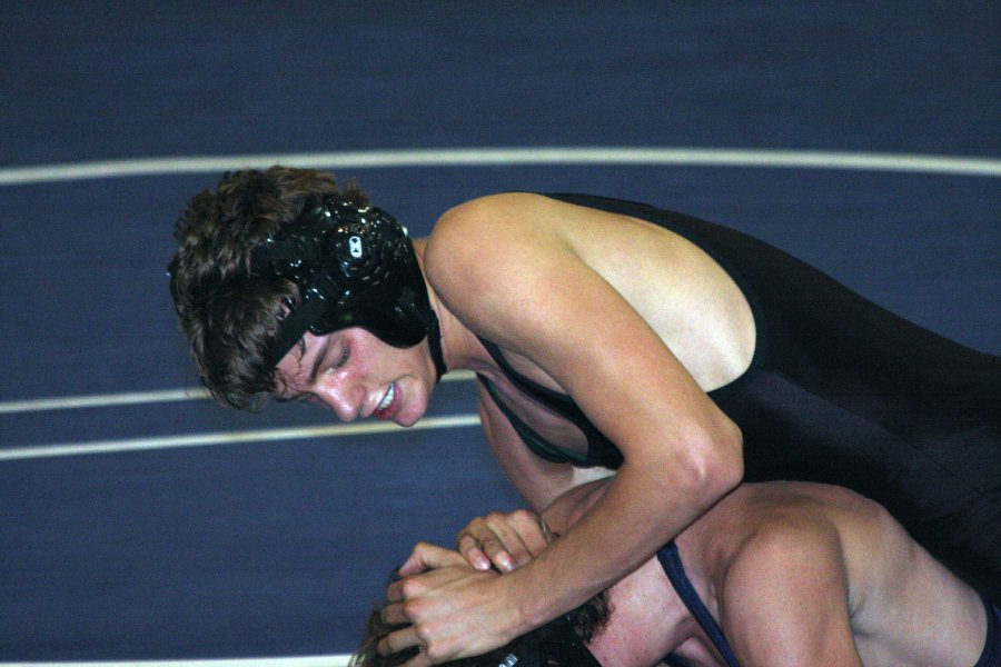BHS Wrestling vs D Bell 13 Nov 08  038