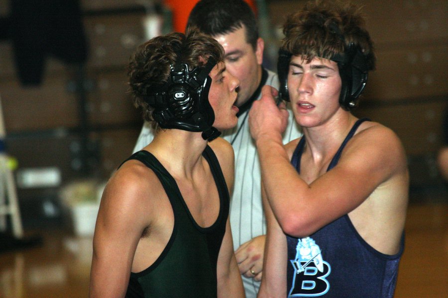 BHS Wrestling vs D Bell 13 Nov 08  041