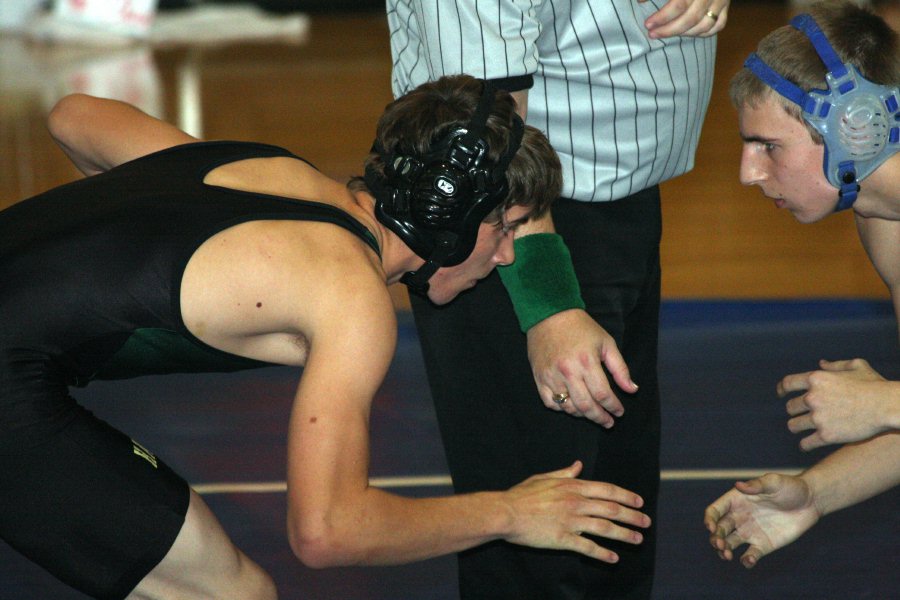 BHS Wrestling vs D Bell 13 Nov 08  042