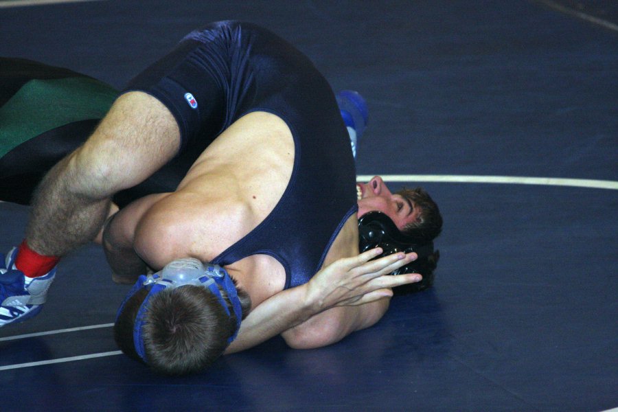 BHS Wrestling vs D Bell 13 Nov 08  043