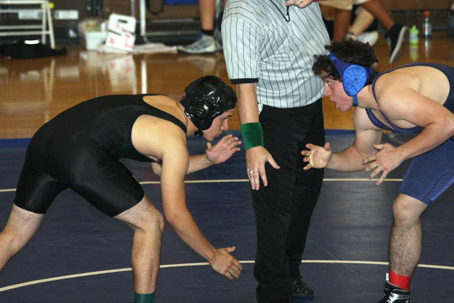 BHS Wrestling vs D Bell 13 Nov 08  053