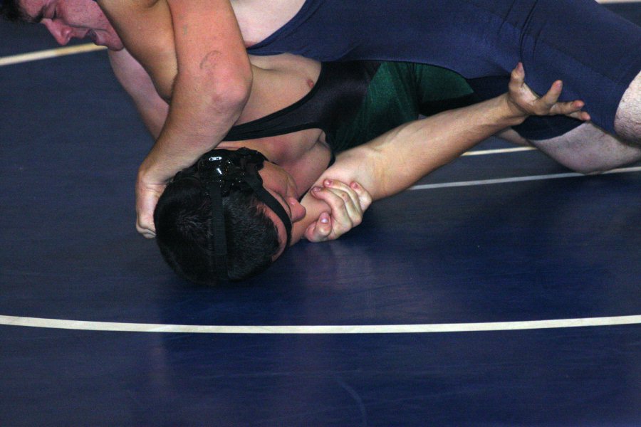 BHS Wrestling vs D Bell 13 Nov 08  056