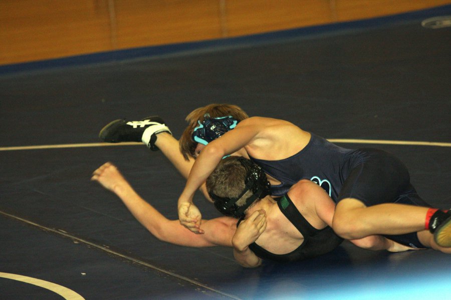 BHS Wrestling vs D Bell 13 Nov 08  061